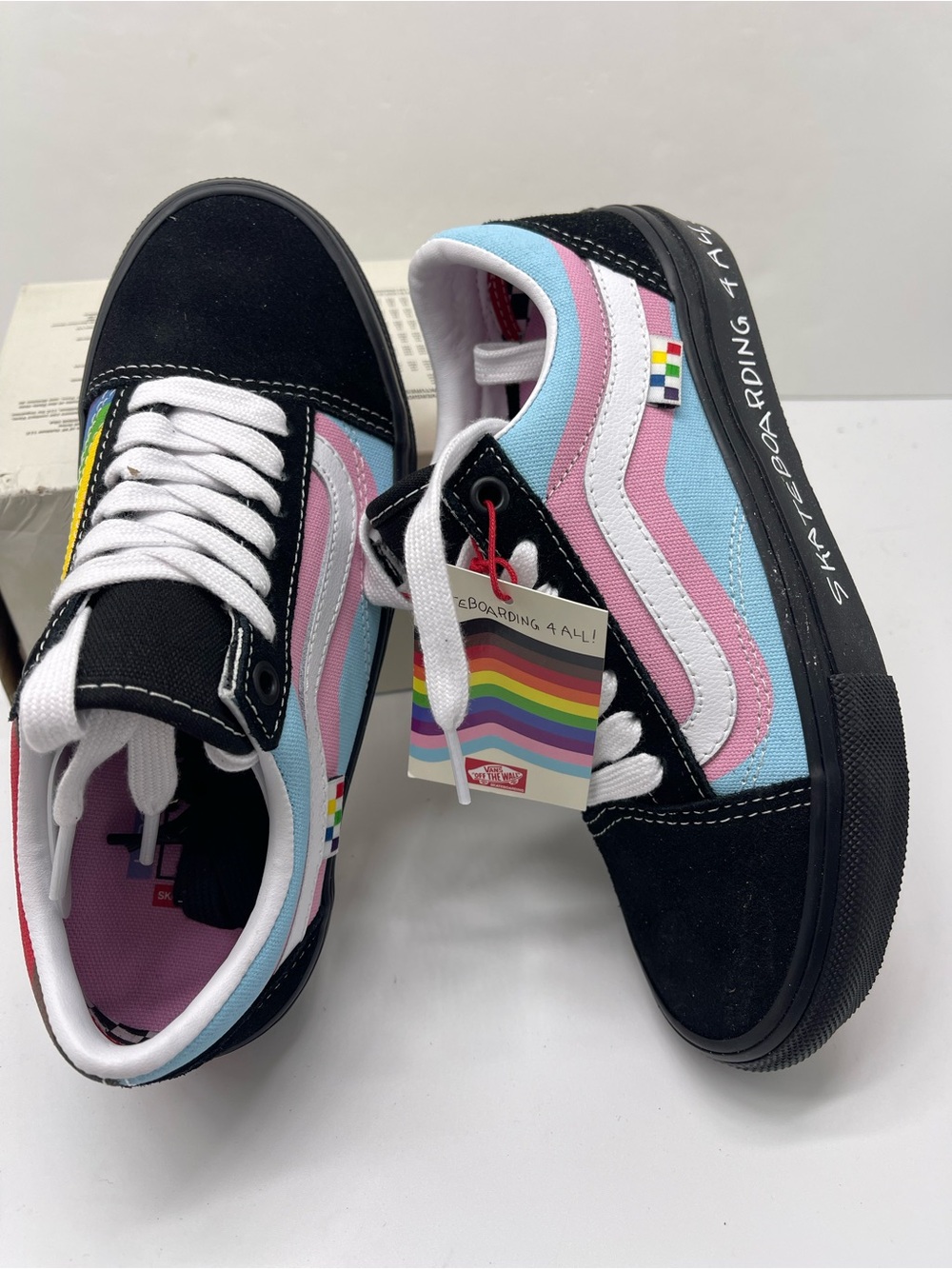 Vans WMNS Skate Old Skool Pride Multi
VN0A5FCBBMB Sneakers - Picture 12 of 16